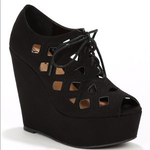 Suede Cut Out Lace Up Platform Wedge Sandal